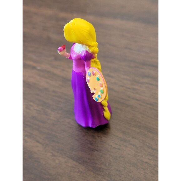 Disney Tangled Rapunzel painting toy figure Pixar princess - Picture 2 of 4